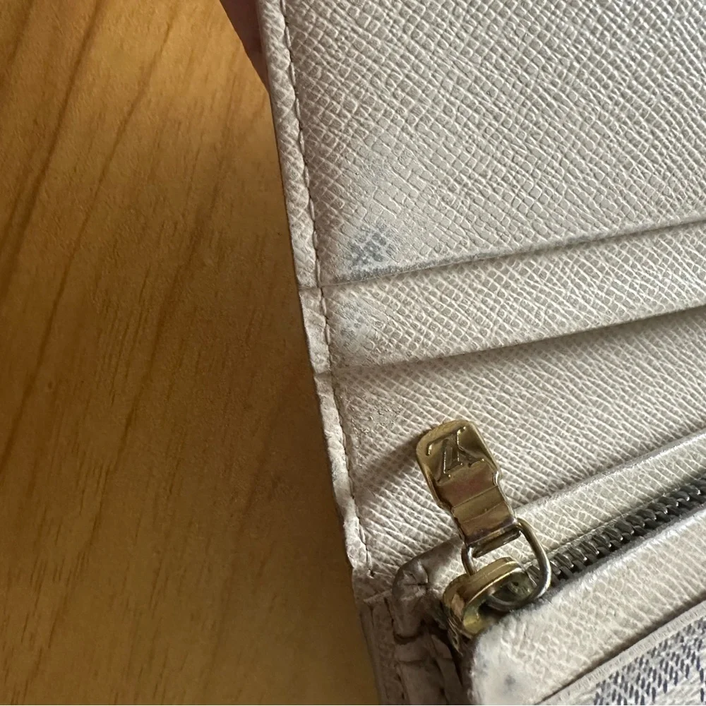 𝓛𝓸𝓤𝓘𝓢 𝓥𝓤𝓘𝓽𝓽𝓸𝓝 Tresor Wallet - Picture 14 of 16
